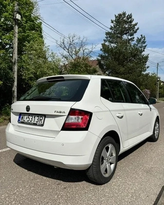 Skoda Fabia cena 31800 przebieg: 210000, rok produkcji 2016 z Legionowo małe 67